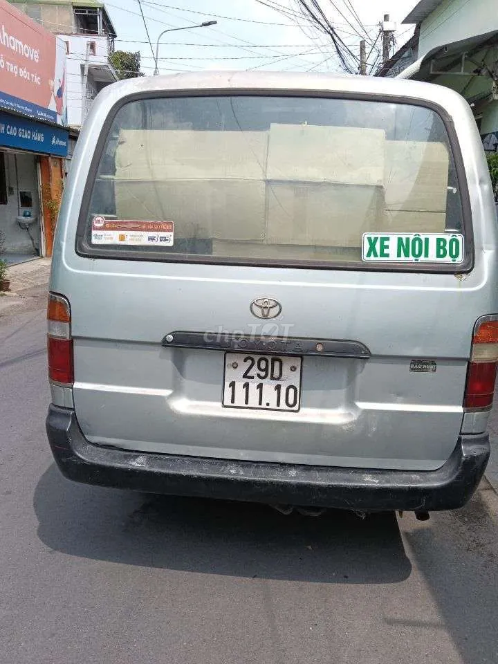 Toyota Hiace 2001 photo 4