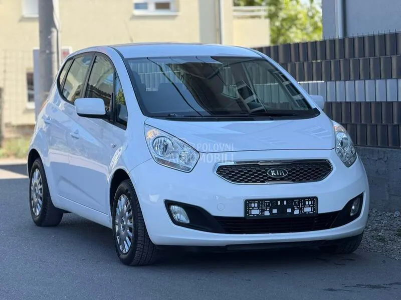 Kia Venga 2010 photo 4