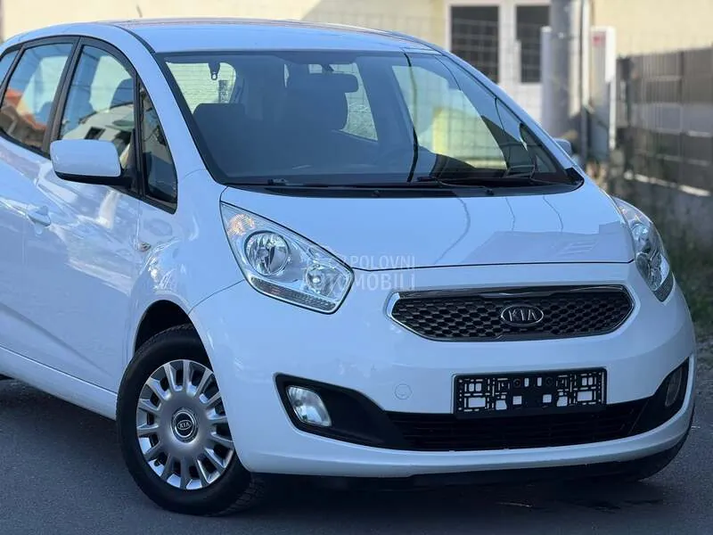Kia Venga 2010 photo 3
