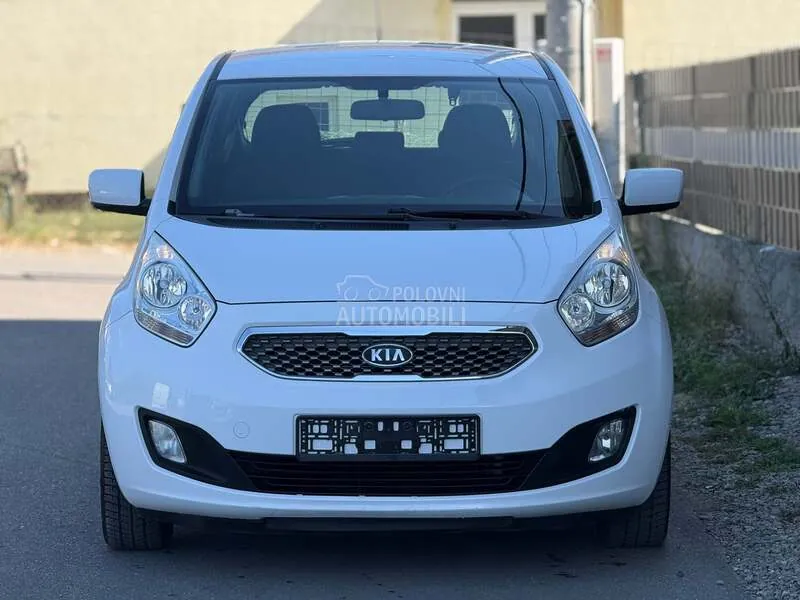Kia Venga 2010 photo 5