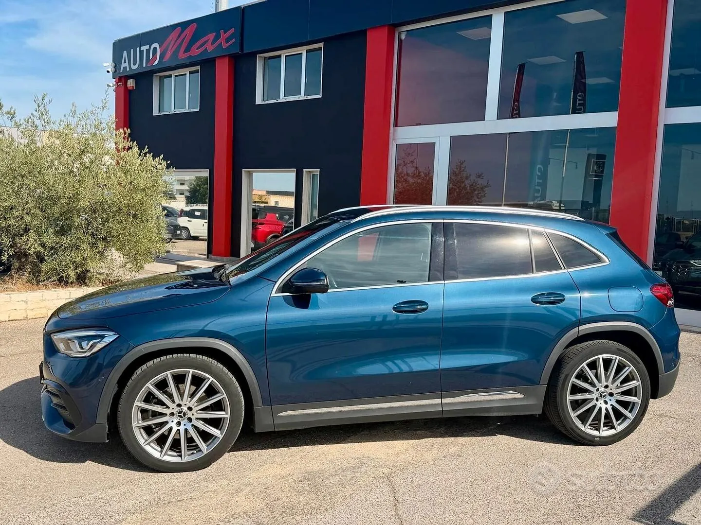 Mercedes-Benz Gla 2023 photo 2