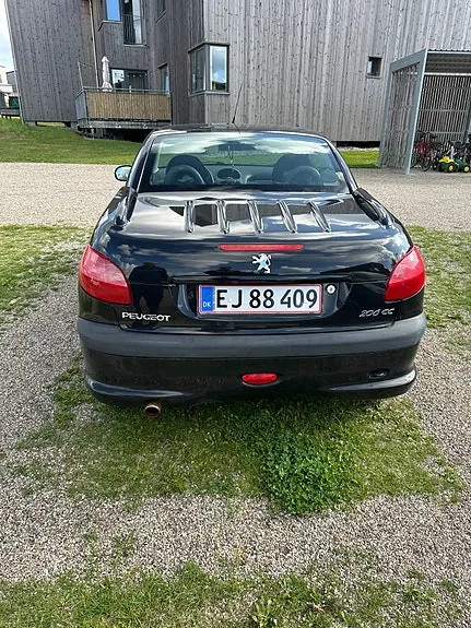 Peugeot 206 2002 photo 2