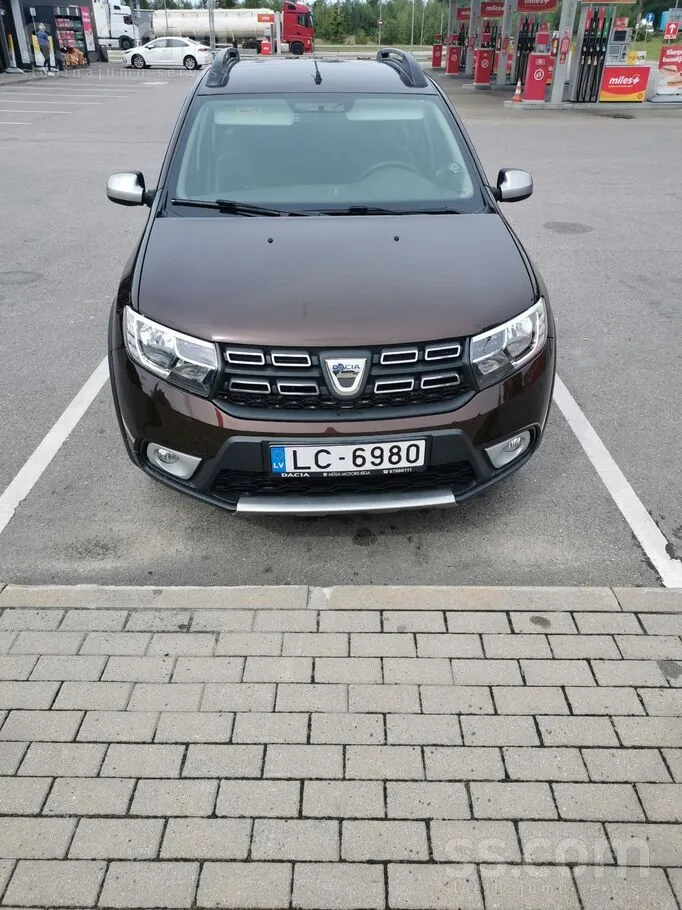 Dacia Sandero 2018 photo 2
