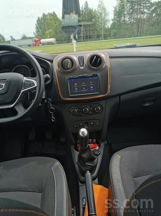 Dacia Sandero 2018 photo 3