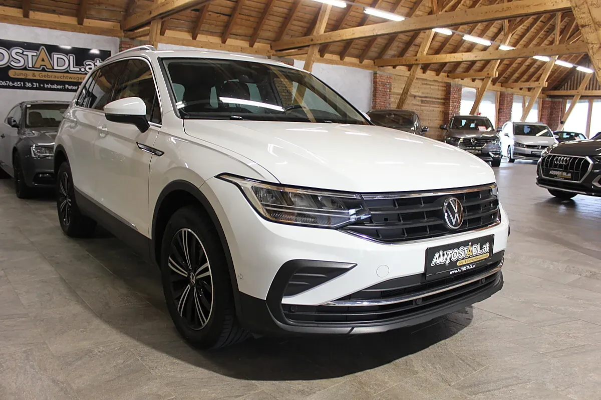 Volkswagen Tiguan 2021 photo 2