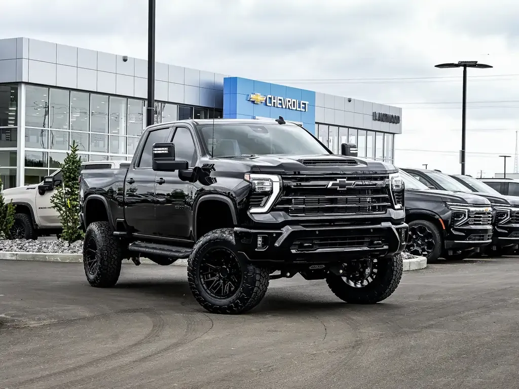 Chevrolet Silverado 2500 2026 photo 2