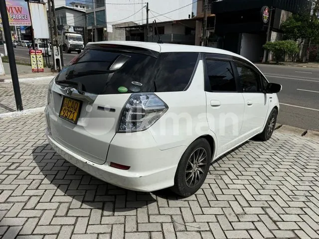 Honda Fit 2014 photo 3