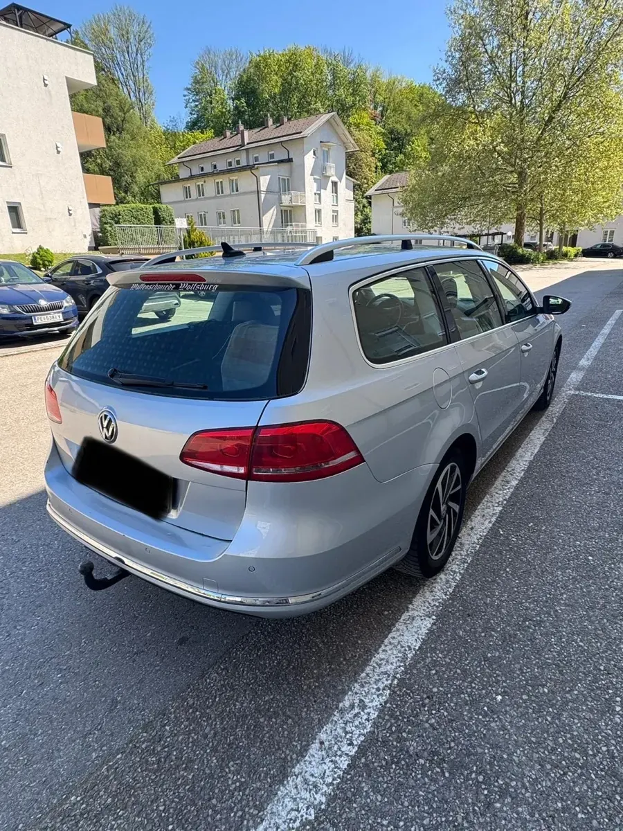 Volkswagen Passat 2012 photo 3