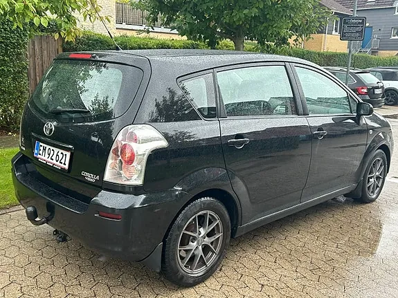Toyota Corolla Verso 2007 photo 5