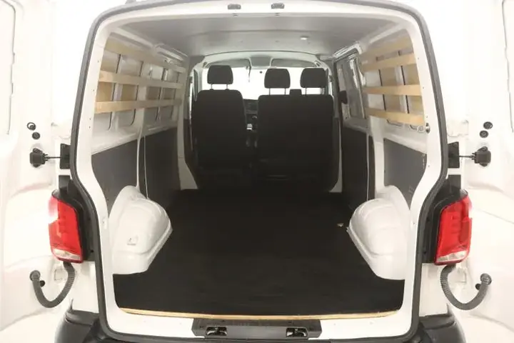 Volkswagen Transporter 2021 photo 3