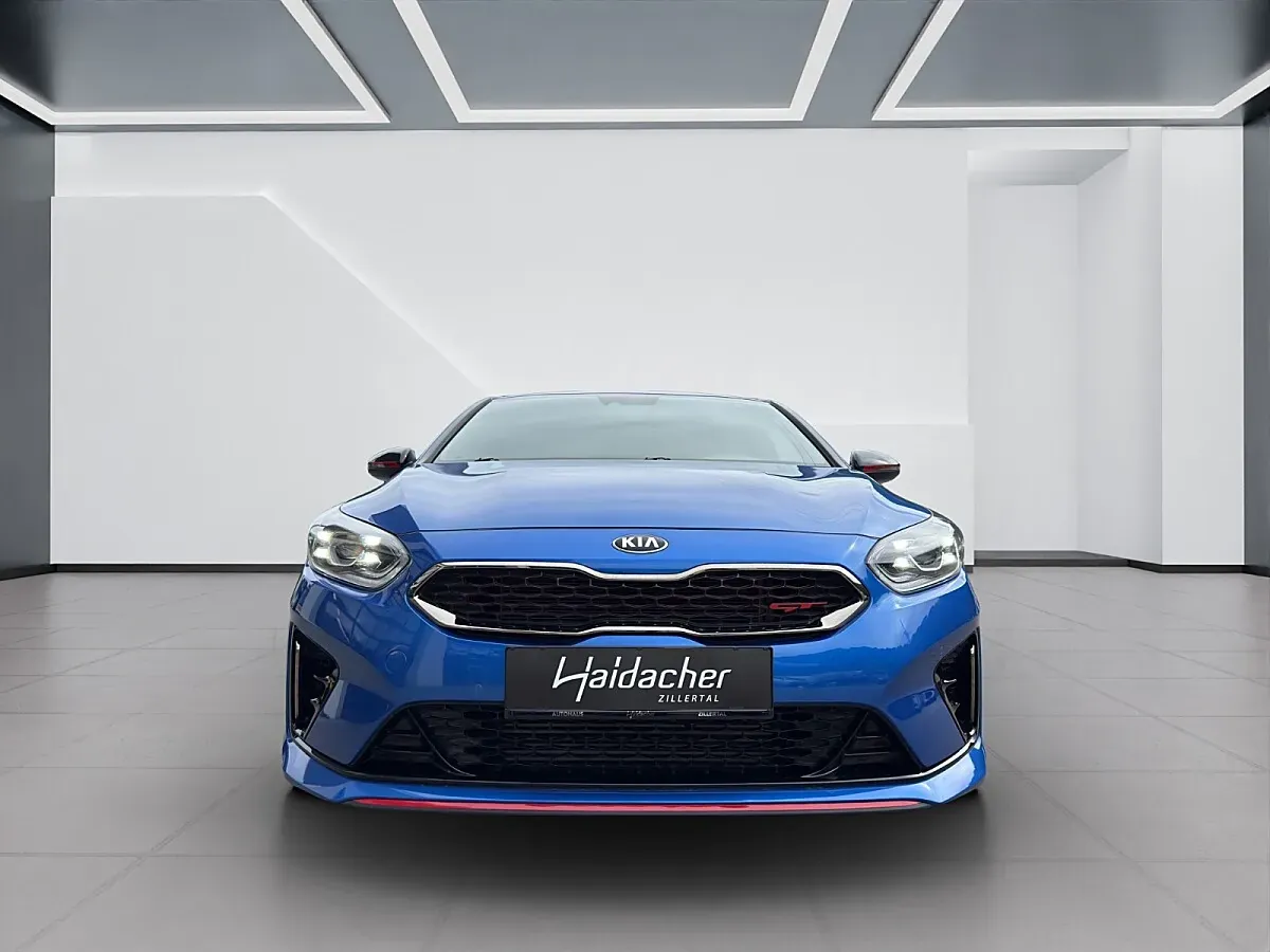 Kia Proceed