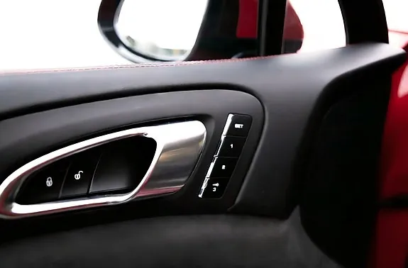 Porsche Cayenne Gts 2013 photo 4