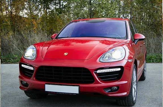 Porsche Cayenne Gts 2013 photo 2