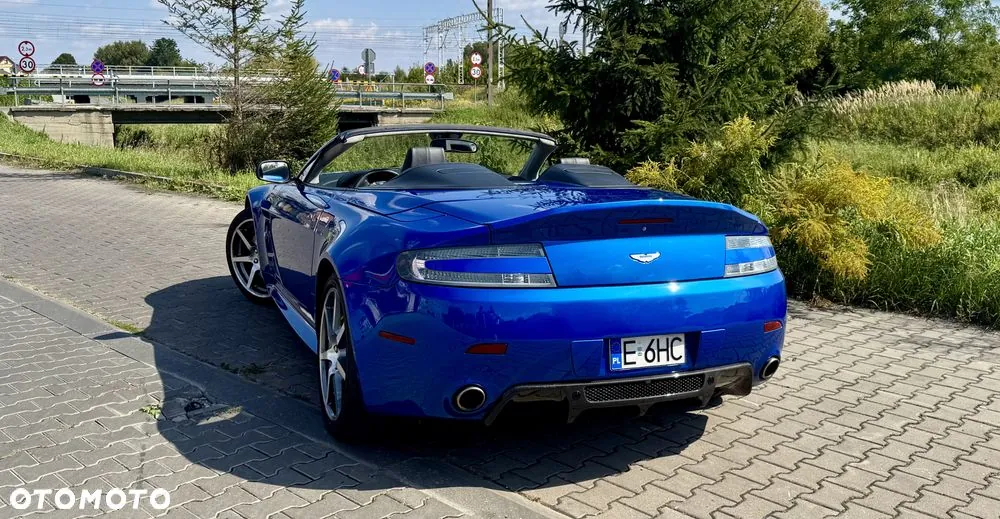 Aston Martin V8 Vantage 2007 photo 3