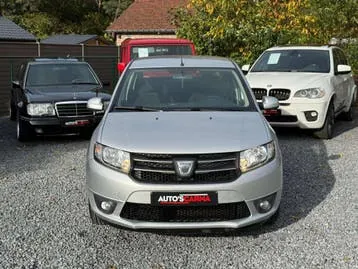 Dacia Logan 2013 photo 2