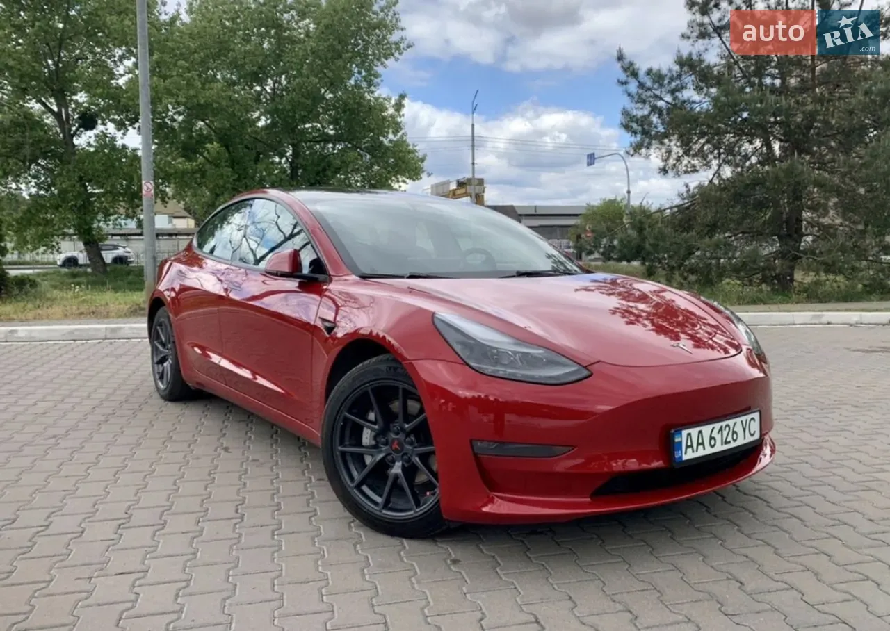 Tesla Model 3 2022 photo 2