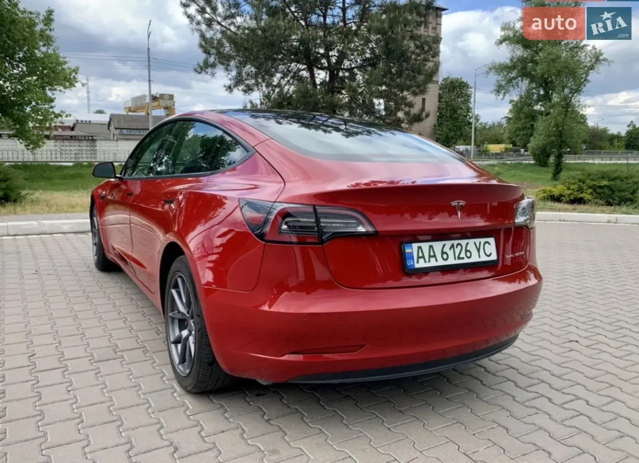 Tesla Model 3 2022 photo 4