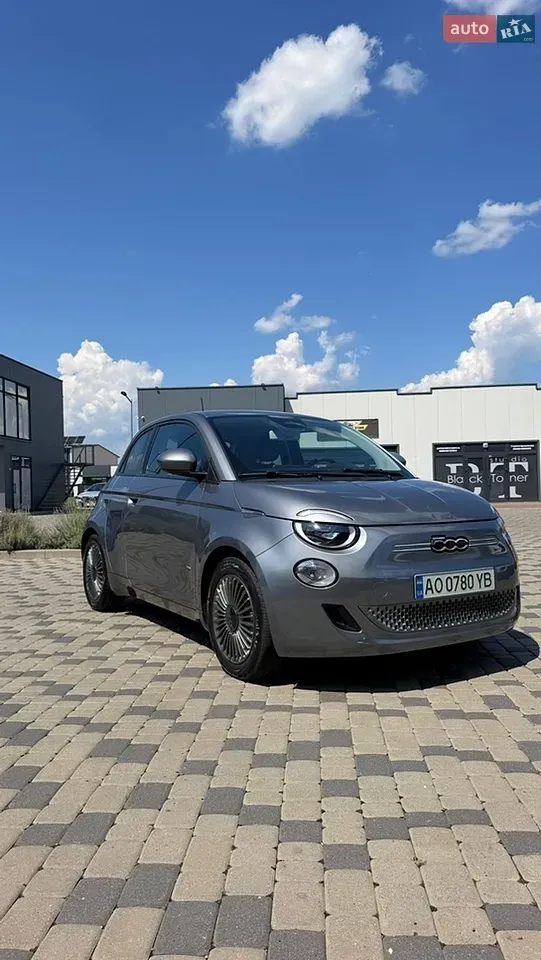 Fiat 500E