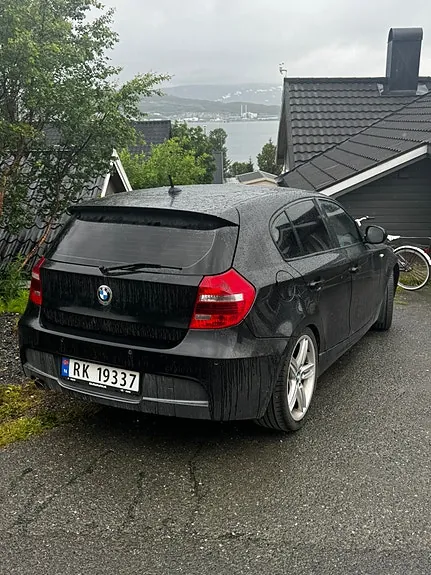 BMW 118D 2010 photo 2