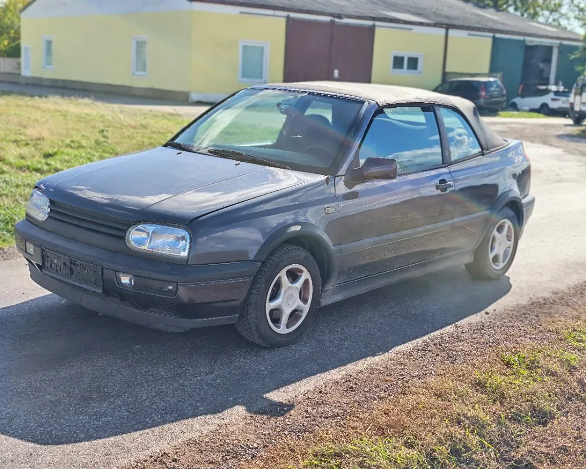 Volkswagen Golf 1996 photo 2