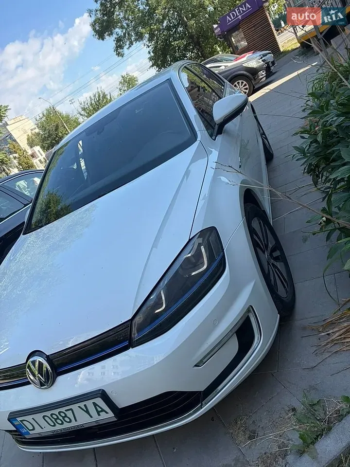 Volkswagen E-Golf 2014 photo 3