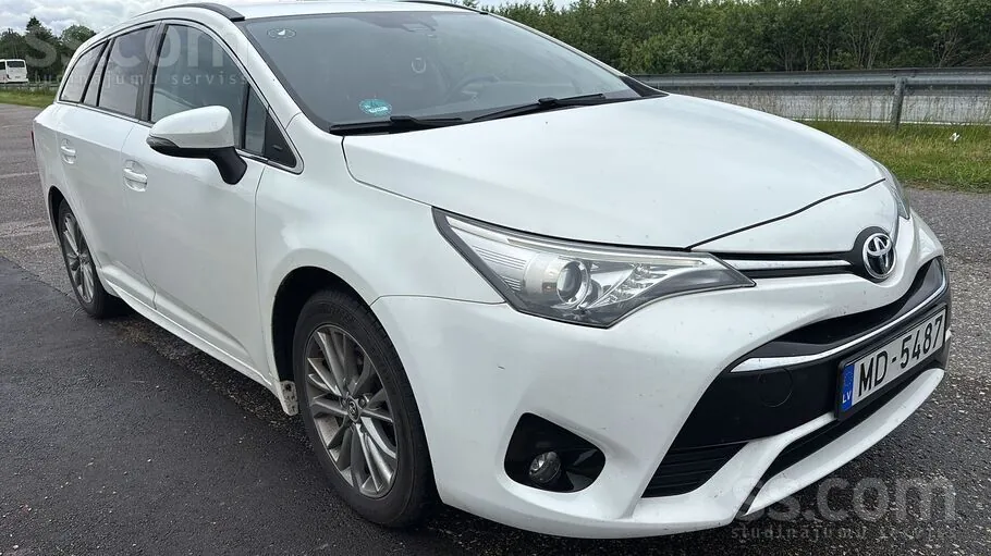 Toyota Avensis 2015 photo 4