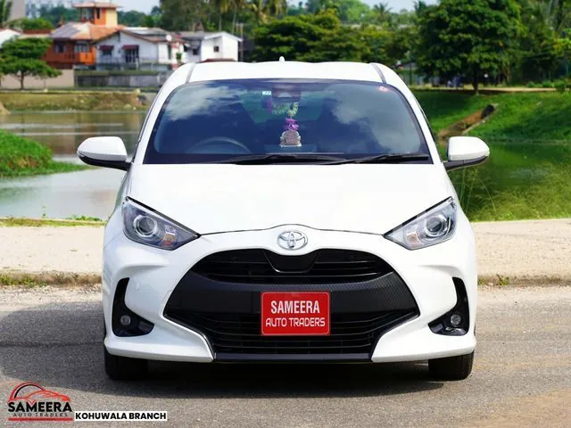 Toyota Yaris 2022 photo 2