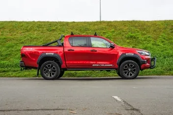 Toyota Hilux 2021 photo 3