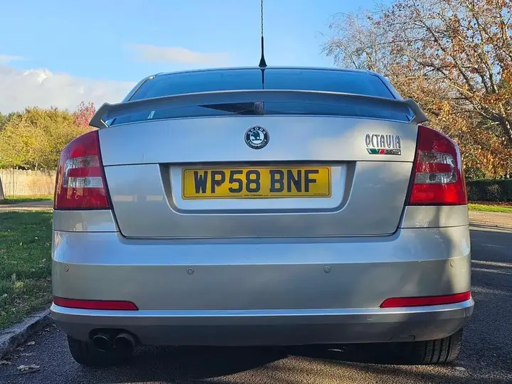 Skoda Octavia 2009 photo 3