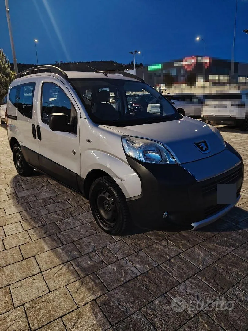 Peugeot Bipper Tepee 2010 photo 2