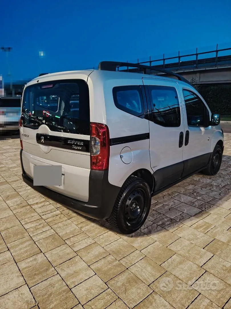 Peugeot Bipper Tepee 2010 photo 3