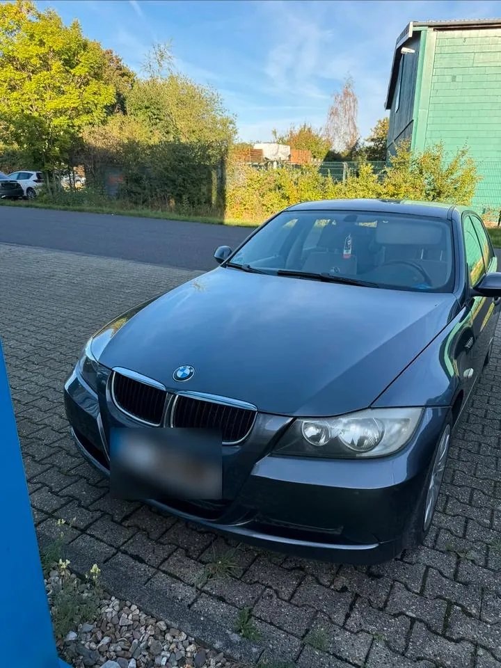 BMW 320I