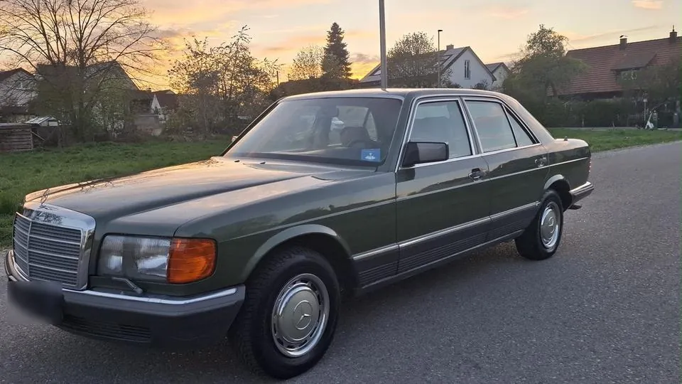 Mercedes-Benz S380