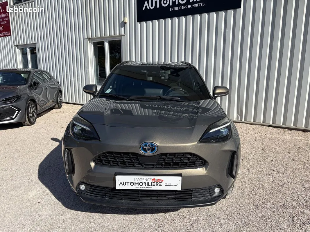 Toyota Yaris Cross 2023 photo 2