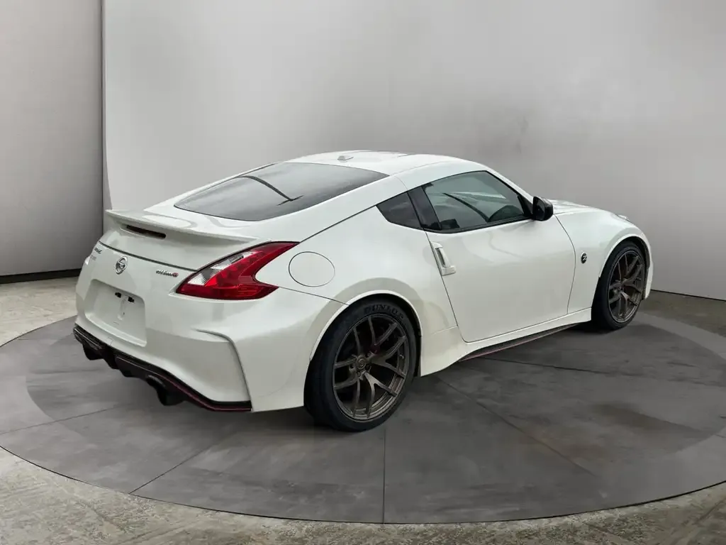Nissan 370Z 2016 photo 5