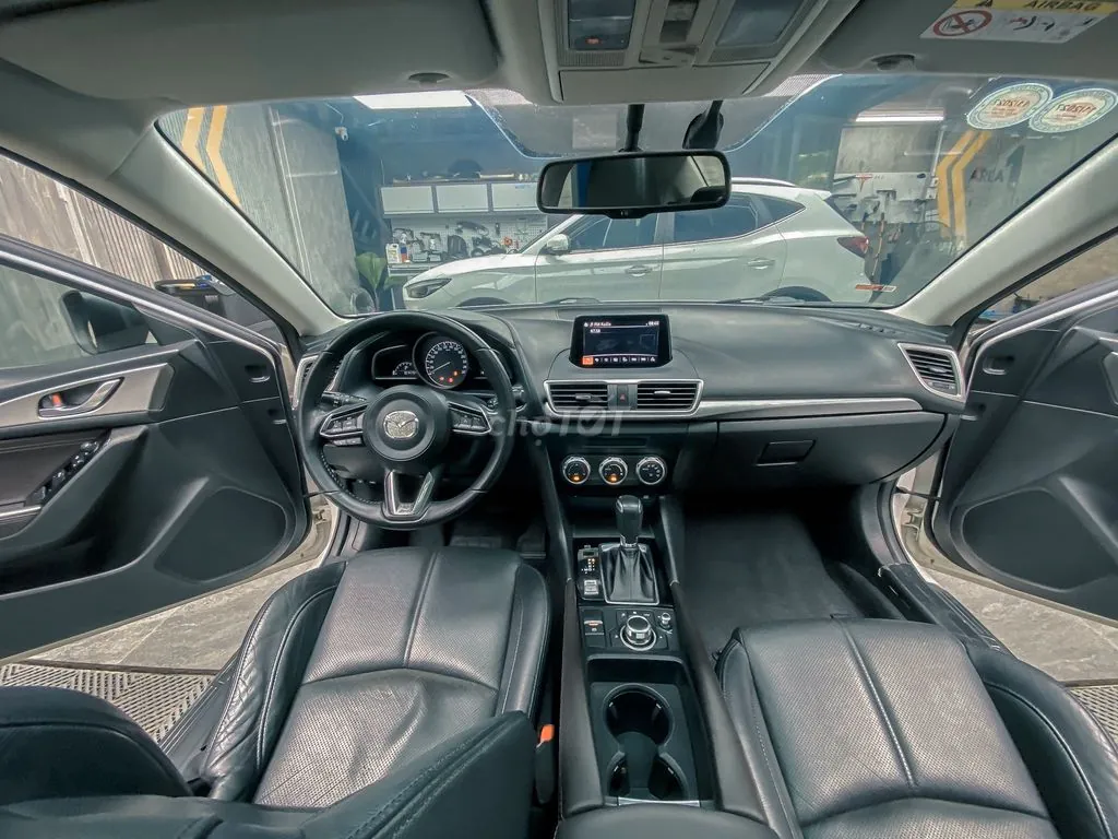 Mazda 3 2018 photo 5