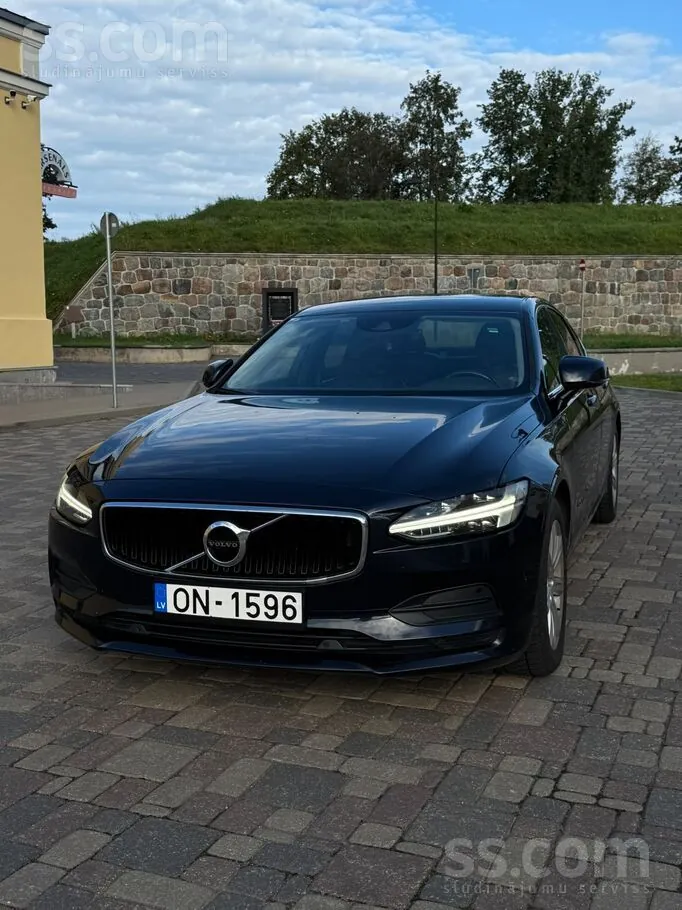 Volvo S90