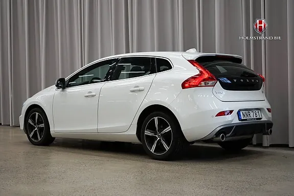 Volvo V40 2019 photo 4