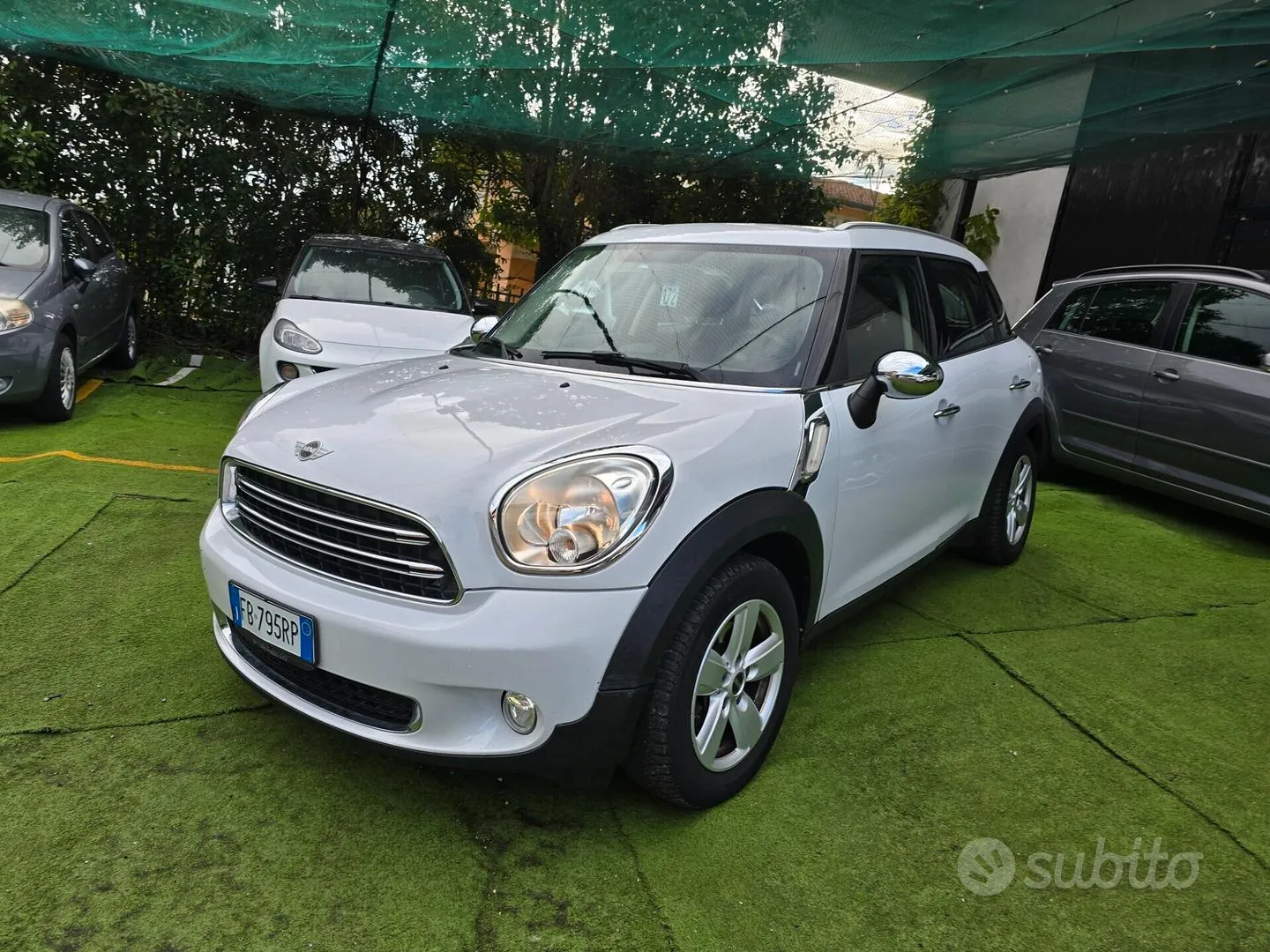 Mini Mini Countryman 2016 photo 3