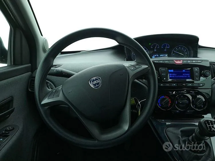 Lancia Ypsilon 2023 photo 4