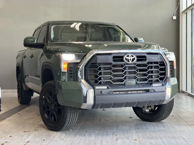 Toyota Tundra 2023 photo 2