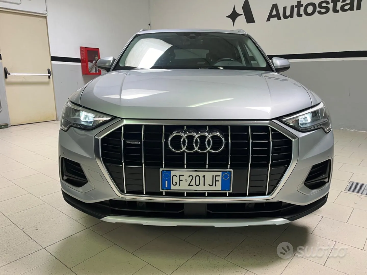 Audi Q3 2021 photo 2