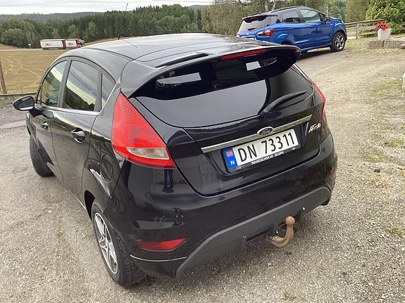 Ford Fiesta 2011 photo 5