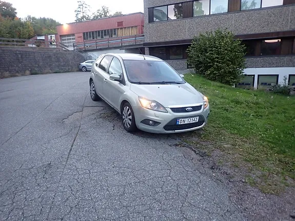 Ford Focus 2009 photo 4