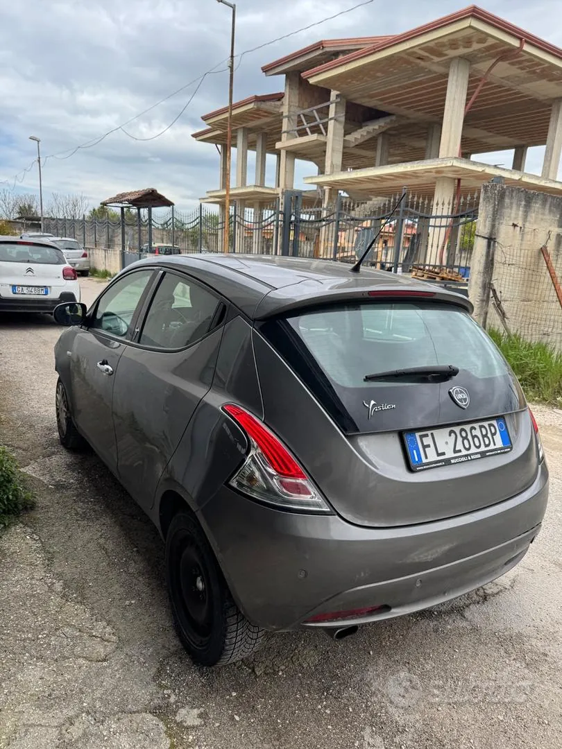 Lancia Ypsilon 2018 photo 5