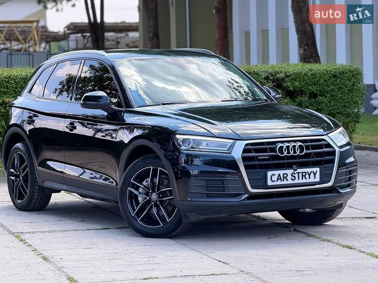 Audi Q5 2017 photo 2