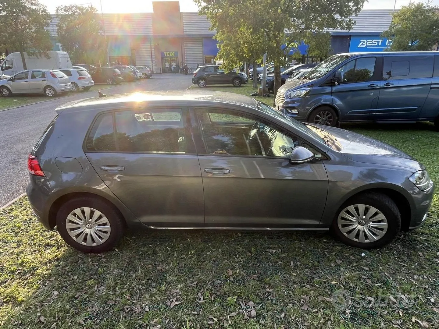 Volkswagen Golf 2018 photo 2