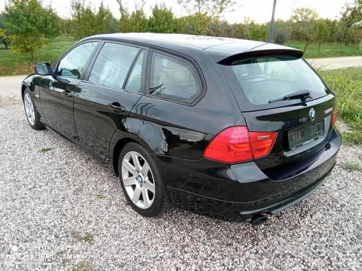 BMW 320D 2009 photo 5