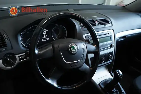 Skoda Octavia 2012 photo 5