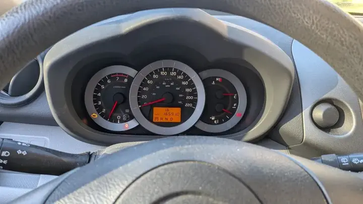 Toyota Rav4 2012 photo 3